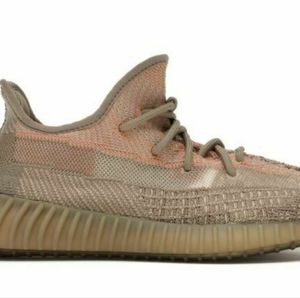 adidas Yeezy Boost 350 V2